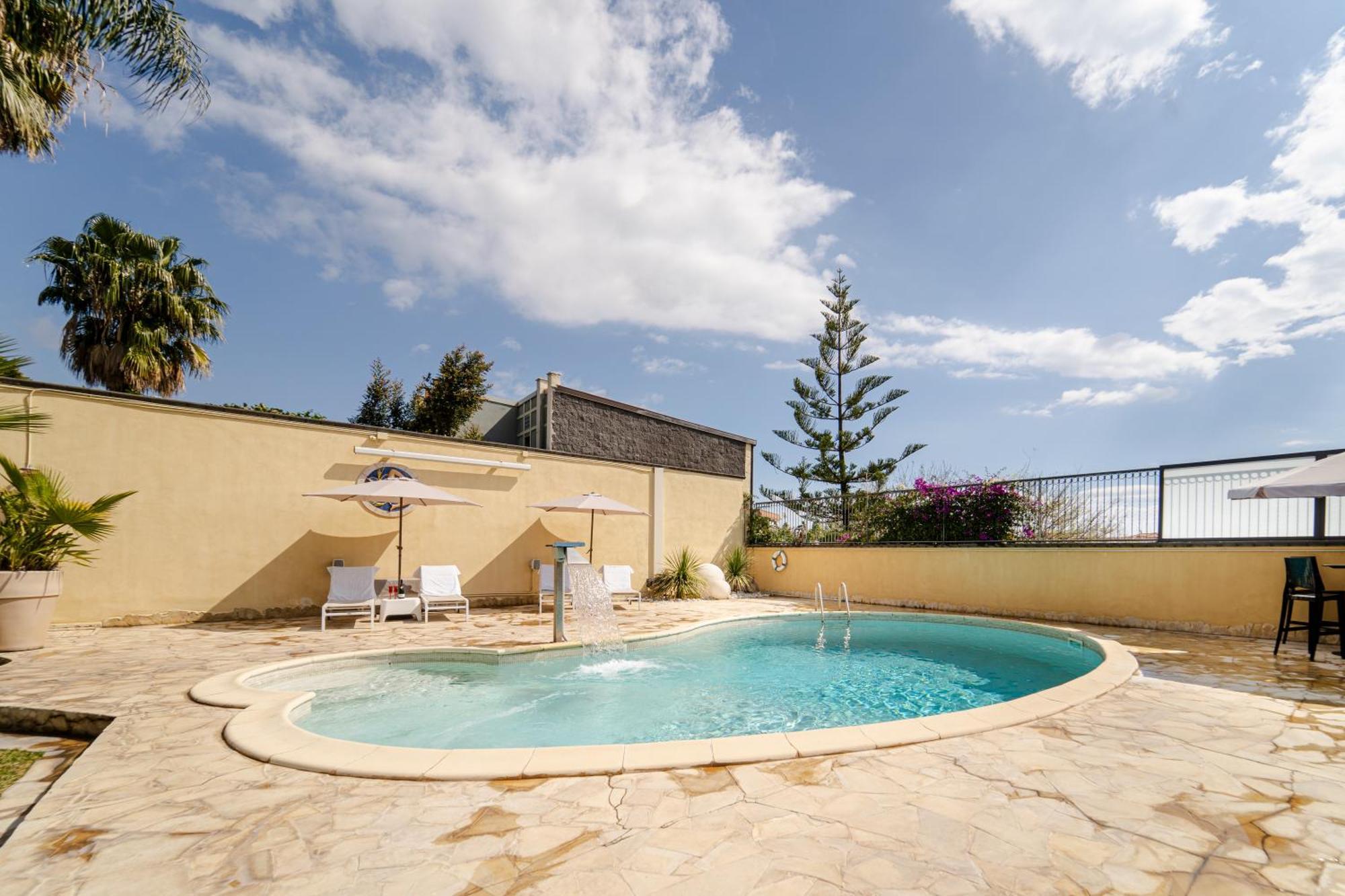 Holidays Alba Catania Luaran gambar